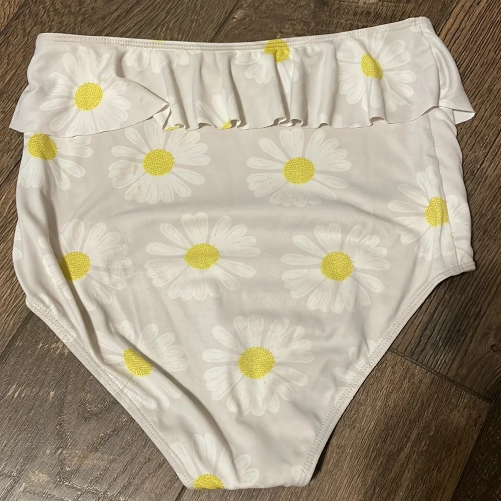 Kortni Jeane‎ White Daisy Swim Bottoms 12/13